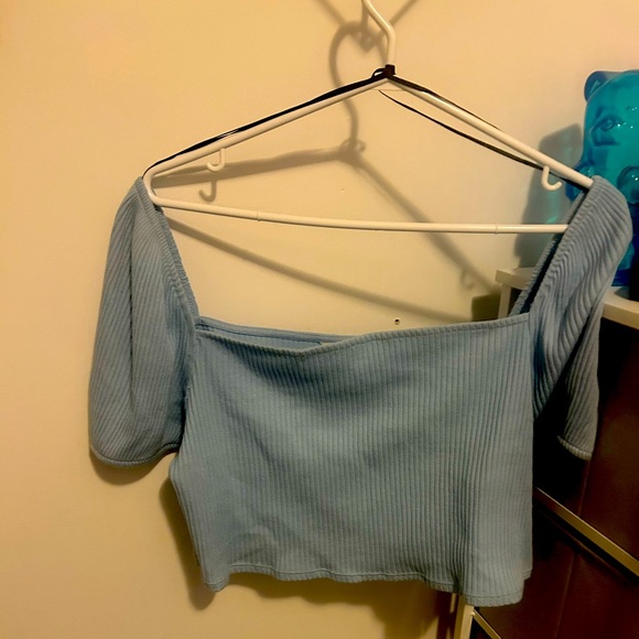 Stylish blue crop top - Picture 1 of 1